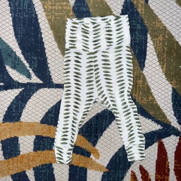 Cameron top and bottom - Picture 4 of 4